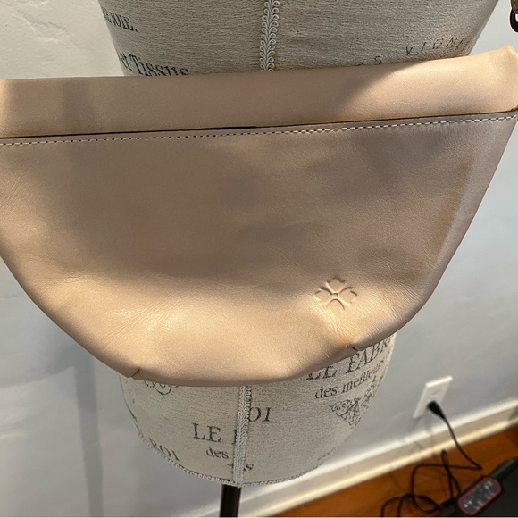 Patricia Nash Shoulder/Crossbody Bag - Picture 3 of 10